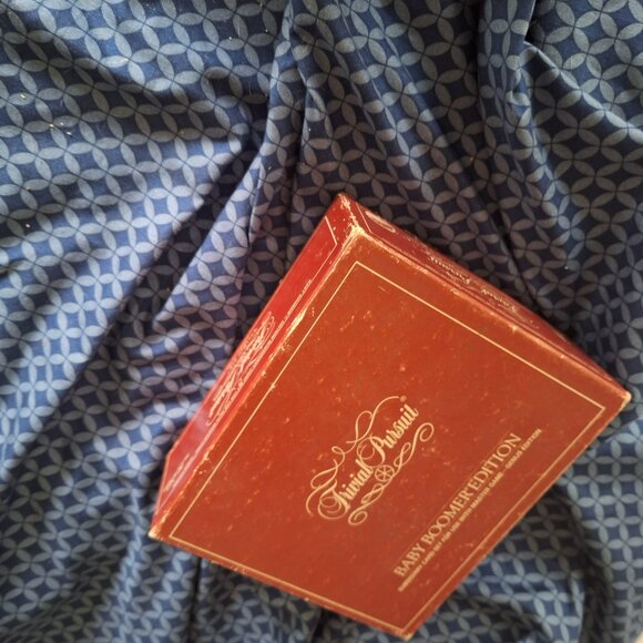 Trivial Pursuit Baby Boomer Edition - Picture 1 of 9